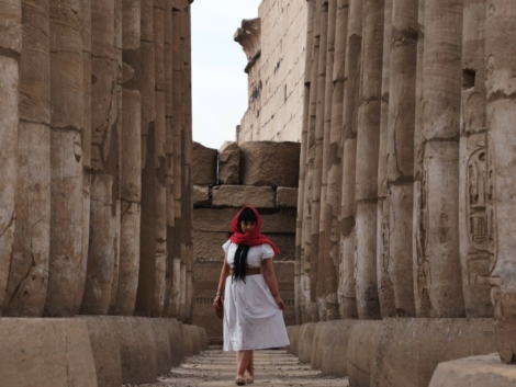 Colonne-karnak-front